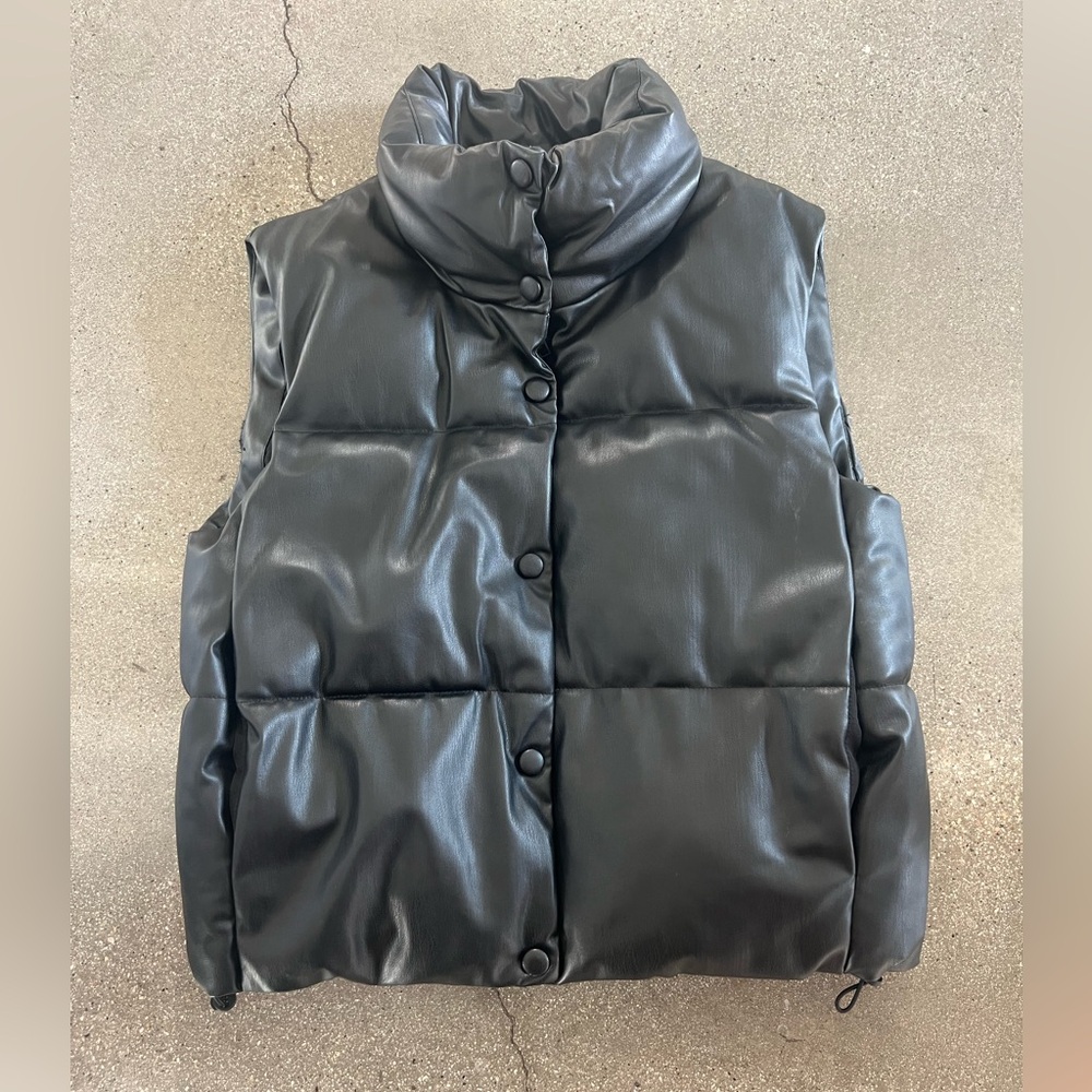 Zara Black Puffer Vest